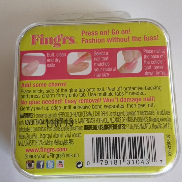 Fing'rs Prints Street Beat "Haute Mess" Metallic Press-On Nails with Charms - Picture 3 of 4